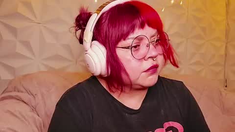 Snapshot of satyn_doll chatting on 15, 7, 2026 Gina George online show from 15, 7, 2026