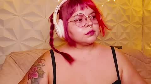 Snapshot of satyn_doll chatting on 21, 7, 2026 Gina George online show from 21, 7, 2026