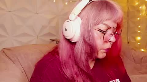Snapshot of satyn_doll chatting on 23, 7, 2026 Gina George online show from 23, 7, 2026