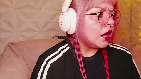 Snapshot of satyn_doll chatting on 23, 7, 2026 Gina George online show from 23, 7, 2026