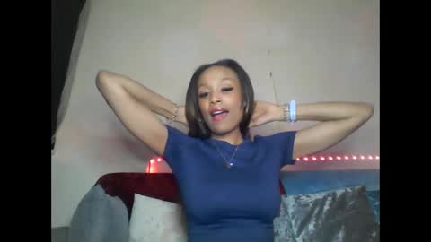 Snapshot of saucy_shanice chatting on 4, 2, 2025 Shaniiice online show from 4, 2, 2025