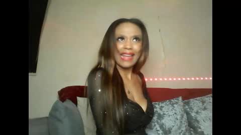 Snapshot of saucy_shanice chatting on 14, 2, 2025 Shaniiice online show from 14, 2, 2025