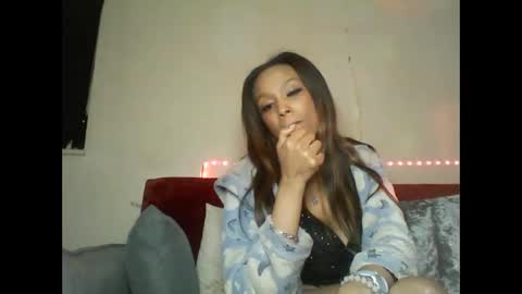 Snapshot of saucy_shanice chatting on 15, 2, 2025 Shaniiice online show from 15, 2, 2025
