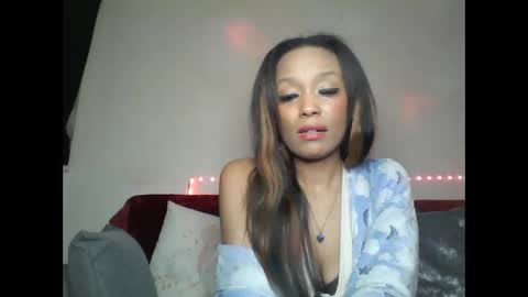 Snapshot of saucy_shanice chatting on 21, 2, 2025 Shaniiice online show from 21, 2, 2025