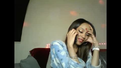 Snapshot of saucy_shanice chatting on 24, 2, 2025 Shaniiice online show from 24, 2, 2025