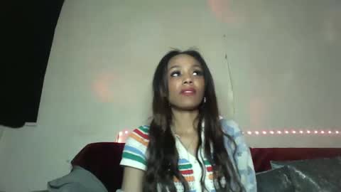 Snapshot of saucy_shanice chatting on 9, 3, 2025 Shaniiice online show from 9, 3, 2025