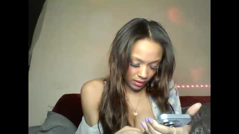 Snapshot of saucy_shanice chatting on 11, 3, 2025 Shaniiice online show from 11, 3, 2025