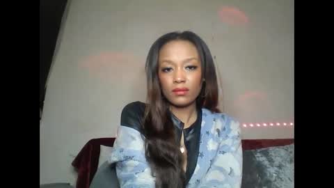 Snapshot of saucy_shanice chatting on 12, 3, 2025 Shaniiice online show from 12, 3, 2025