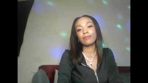 Snapshot of saucy_shanice chatting on 20, 9, 2025 Shaniiice online show from 20, 9, 2025