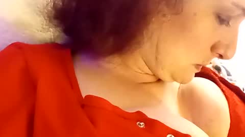 SnowBunny online show from 13, 2, 2025