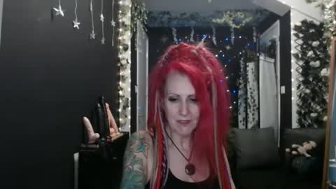 SaucySky online show from 13, 2, 2025