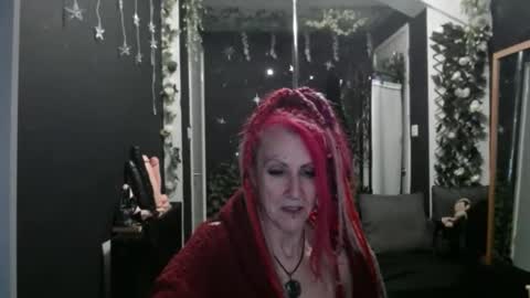 SaucySky online show from 30, 11, 2025