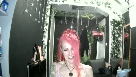 Snapshot of saucysky chatting on 2, 6, 2026 SaucySky online show from 2, 6, 2026
