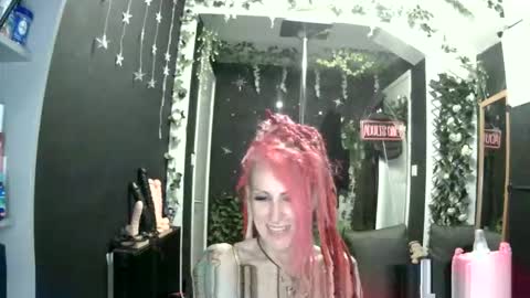 Snapshot of saucysky chatting on 3, 6, 2026 SaucySky online show from 3, 6, 2026