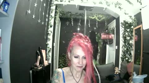 Snapshot of saucysky chatting on 5, 6, 2026 SaucySky online show from 5, 6, 2026