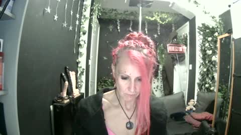 Snapshot of saucysky chatting on 14, 6, 2026 SaucySky online show from 14, 6, 2026