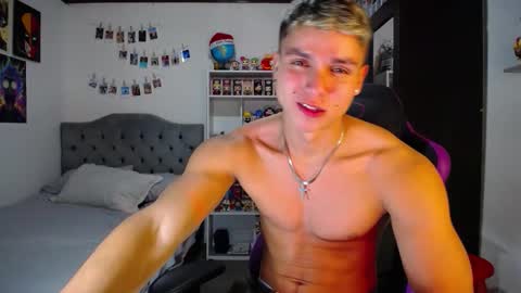 Snapshot of saulomiralles chatting on 12, 9, 2025 Saulo online show from 12, 9, 2025