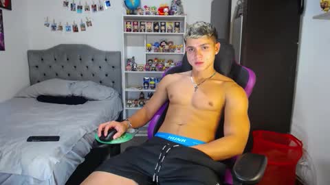 Snapshot of saulomiralles chatting on 19, 9, 2025 Saulo online show from 19, 9, 2025