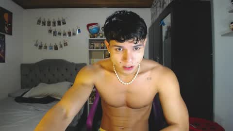 Snapshot of saulomiralles chatting on 9, 6, 2026 Saulo online show from 9, 6, 2026