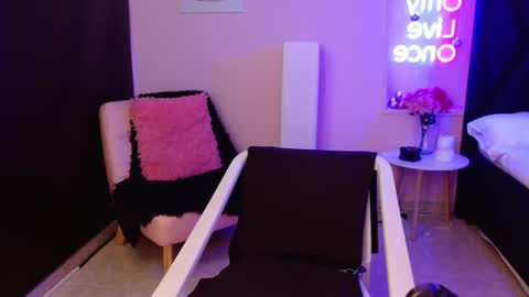 lilith online show from 9, 1, 2026