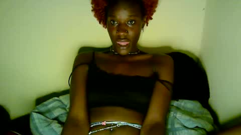 Snapshot of savagetongu3e chatting on 19, 3, 2026 savagetonguee online show from 19, 3, 2026