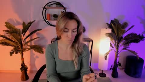 Snapshot of save_the_qween chatting on 30, 1, 2025 save the qween online show from 30, 1, 2025