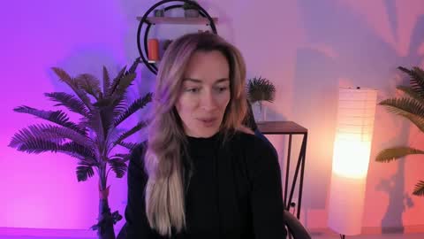 Snapshot of save_the_qween chatting on 6, 2, 2025 save the qween online show from 6, 2, 2025