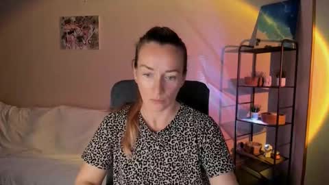 Snapshot of save_the_qween chatting on 15, 9, 2025 save the qween online show from 15, 9, 2025