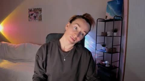 Snapshot of save_the_qween chatting on 2, 11, 2025 save the qween online show from 2, 11, 2025