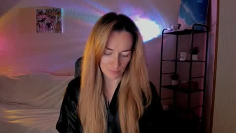 Snapshot of save_the_qween chatting on 17, 11, 2025 save the qween online show from 17, 11, 2025