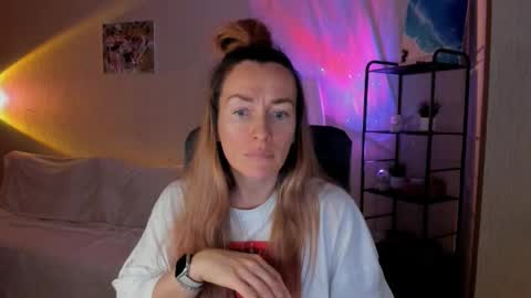 Snapshot of save_the_qween chatting on 19, 12, 2025 save the qween online show from 19, 12, 2025