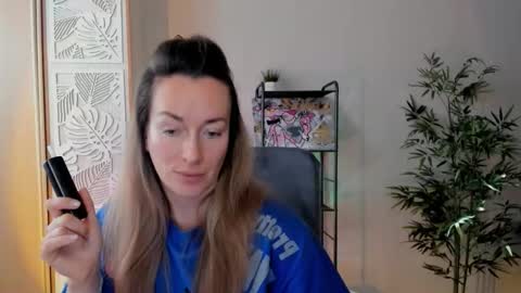 Snapshot of save_the_qween chatting on 2, 2, 2026 save the qween online show from 2, 2, 2026