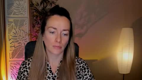 Snapshot of save_the_qween chatting on 8, 2, 2026 save the qween online show from 8, 2, 2026