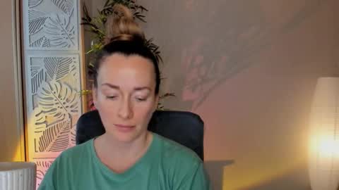 Snapshot of save_the_qween chatting on 17, 2, 2026 save the qween online show from 17, 2, 2026