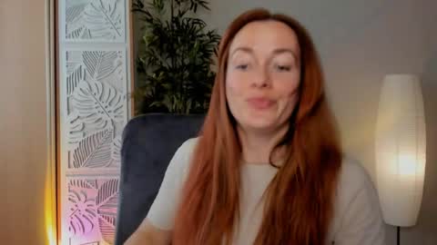 Snapshot of save_the_qween chatting on 28, 3, 2026 save the qween online show from 28, 3, 2026