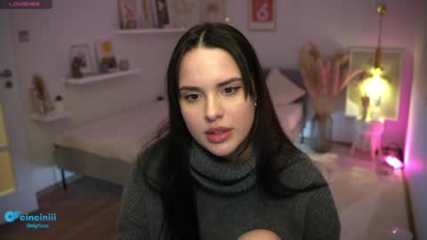 Snapshot of savvage_play chatting on 29, 1, 2025 Naomi online show from 29, 1, 2025