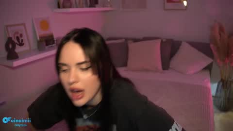 Snapshot of savvage_play chatting on 11, 2, 2025 Naomi online show from 11, 2, 2025