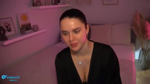 Snapshot of savvage_play chatting on 5, 3, 2025 Naomi online show from 5, 3, 2025