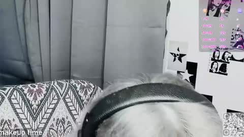 pronoun she. name Mary. age 21. online show from 12, 4, 2026