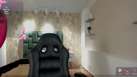 Saya Amaretto  online show from 14, 1, 2026