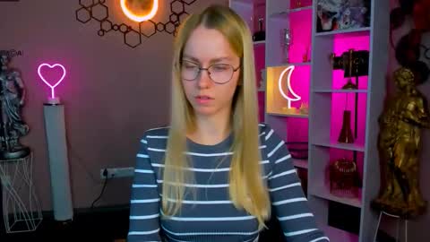 Snapshot of sayana_world chatting on 18, 9, 2025 sayana_world online show from 18, 9, 2025