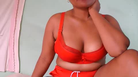 saylla1 online show from 26, 2, 2026