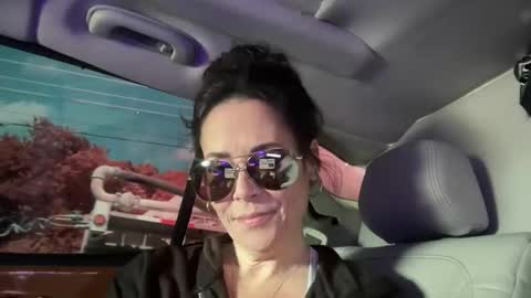 Good Girls Say Please...and Thank You online show from 20, 2, 2026