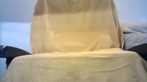 Snapshot of sbiru23 chatting on 12, 7, 2026 Ben online show from 12, 7, 2026