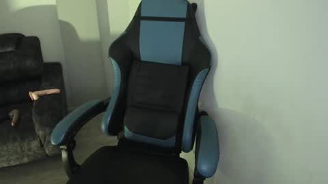 scarbadgirl_ online show from 10, 10, 2025