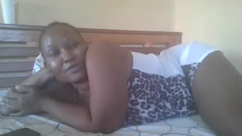 scarlet_25142359 online show from 8, 11, 2025