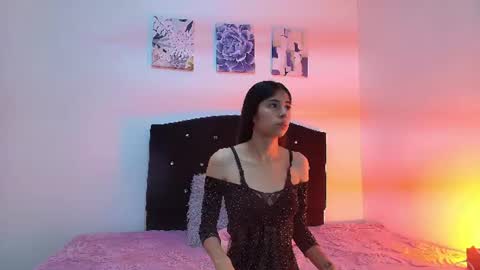 Snapshot of scarlet__muse chatting on 11, 7, 2026 scarlet__muse online show from 11, 7, 2026