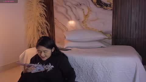 Snapshot of scarlet__rose_ chatting on 19, 7, 2026 scarlet__rose_ online show from 19, 7, 2026