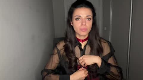 Snapshot of scarlet_daisy_ chatting on 13, 5, 2026 Sophie online show from 13, 5, 2026