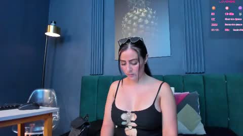 Snapshot of scarlet_edwars chatting on 10, 7, 2026 Scarlet Edwars online show from 10, 7, 2026